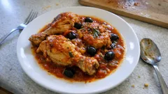 Pollo alla Cacciatora: One-Pot Italian Braised Chicken With Tomatoes and Olives
